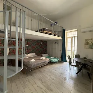 Centro-la Casa Di Lucio Napoli